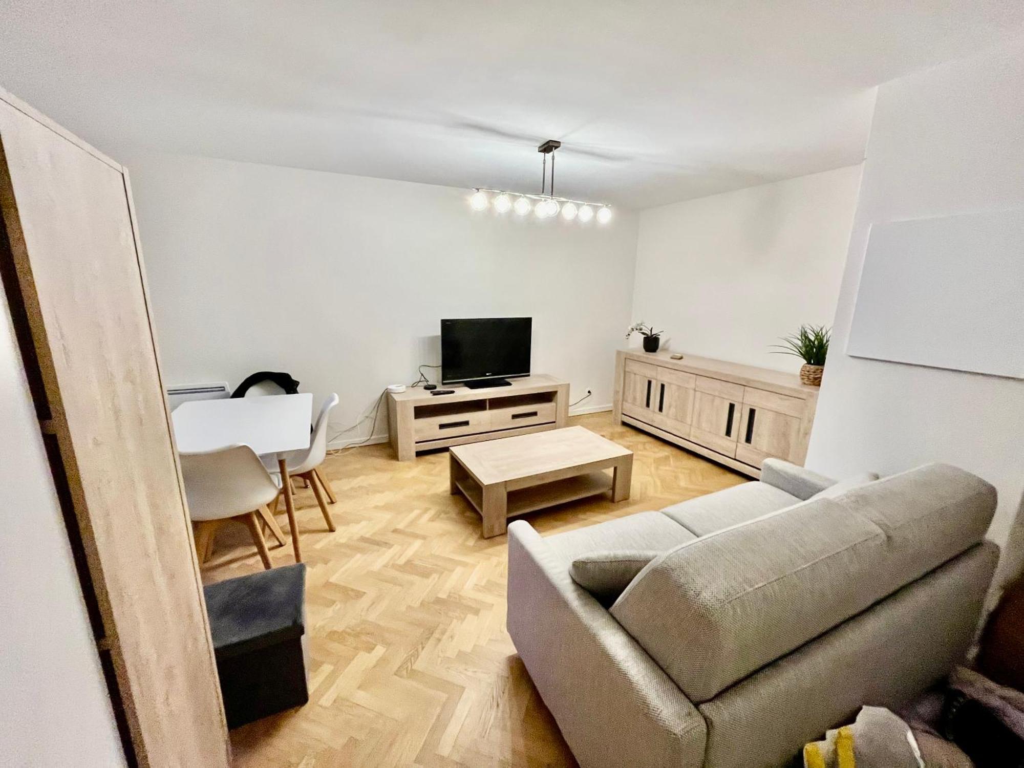 Appartement Le Sept Avec Parking, Transfert à Vaires-sur-Marne Extérieur photo