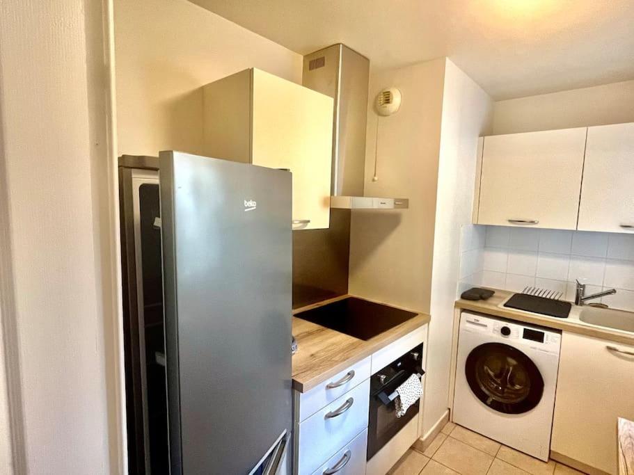 Appartement Le Sept Avec Parking, Transfert à Vaires-sur-Marne Extérieur photo